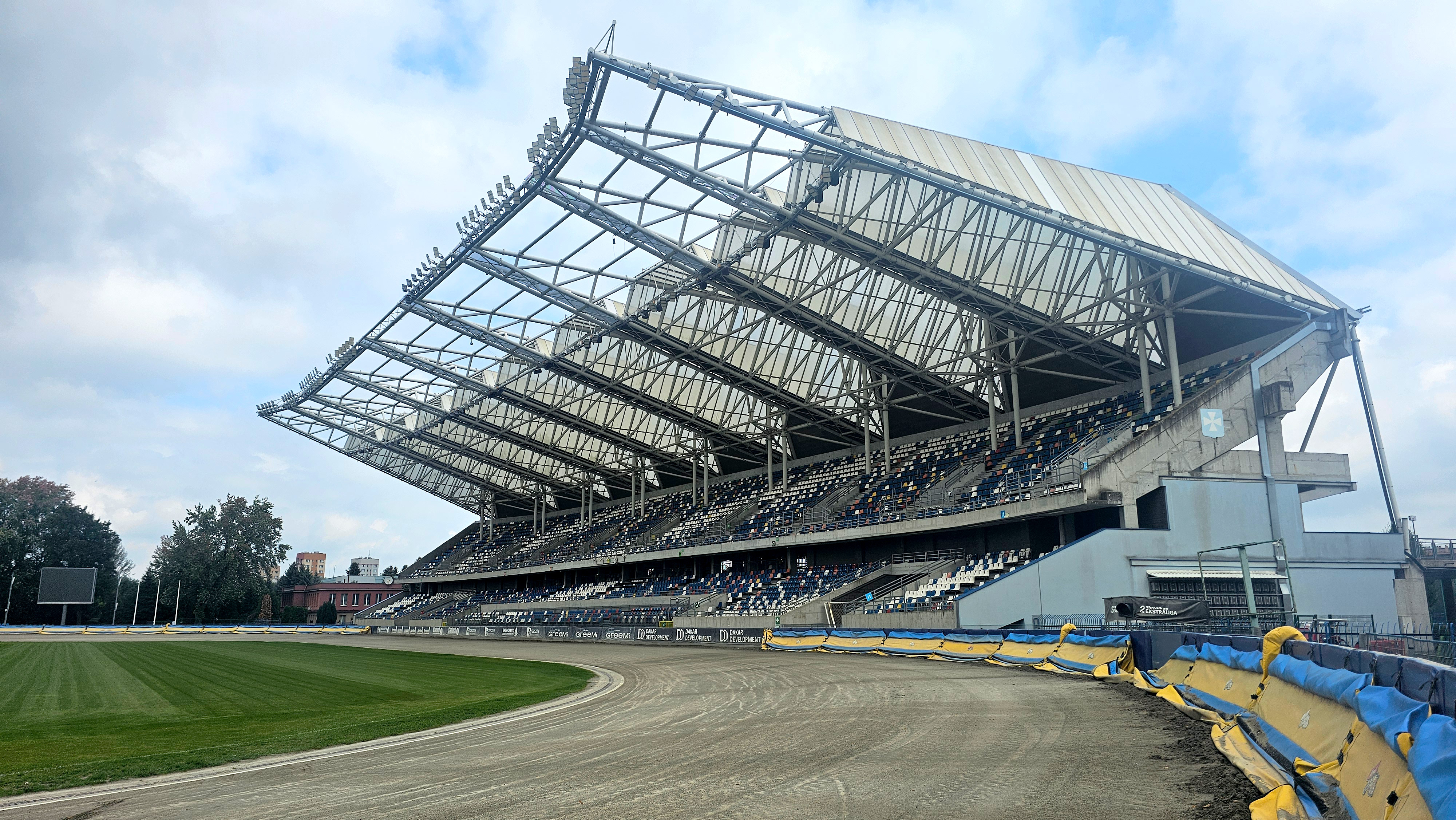 Nowa trybuna na stadionie Stali Rzeszów przy ul. Hetmańskiej