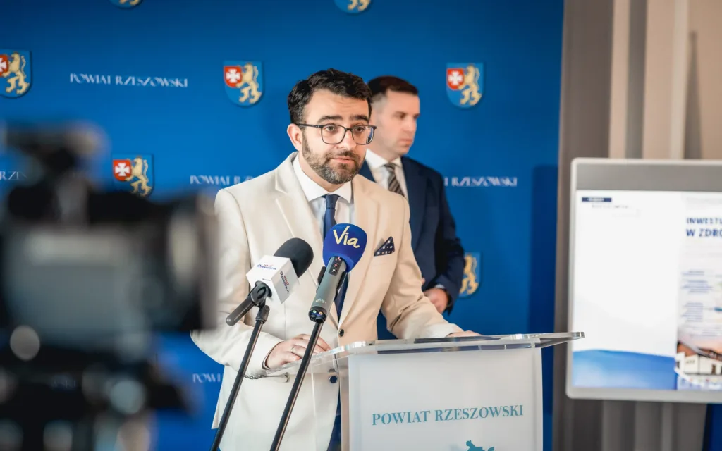Starosta Rzeszowski Krzysztof Jarosz mówi o inwestycjach w ochronę zdrowia