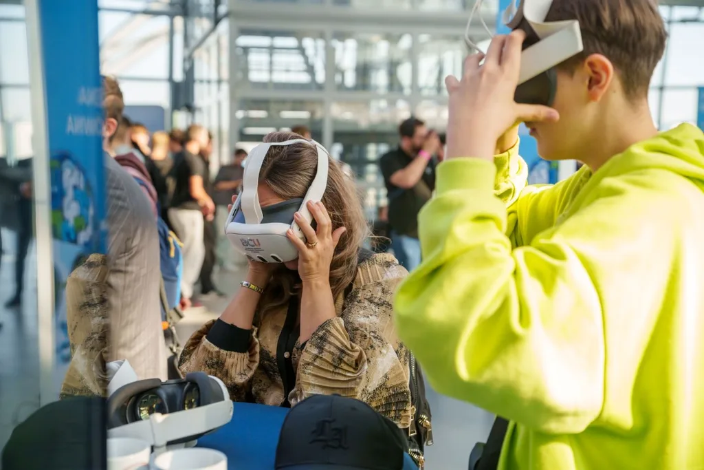 Okulary VR na jednym ze stoisk PFNI
