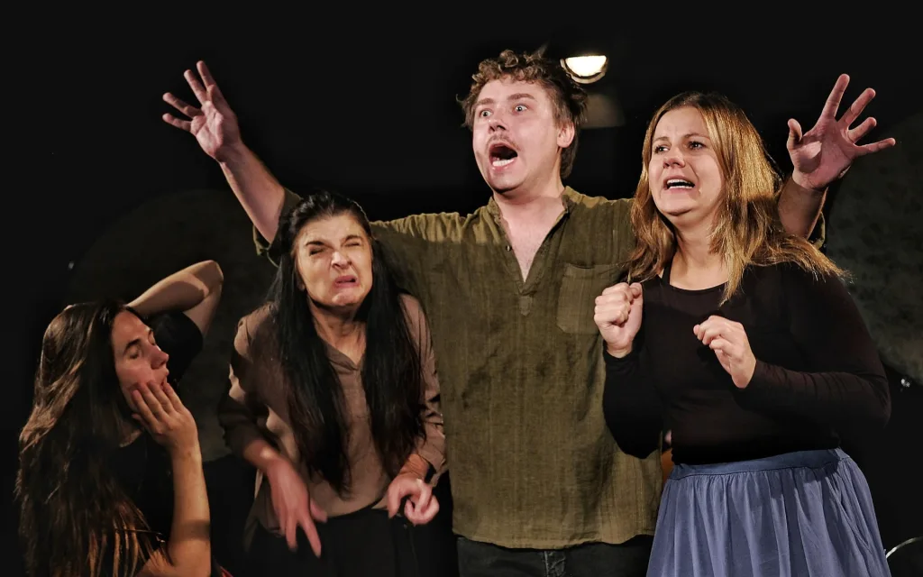Teatr Brama - "Ghost Dance"