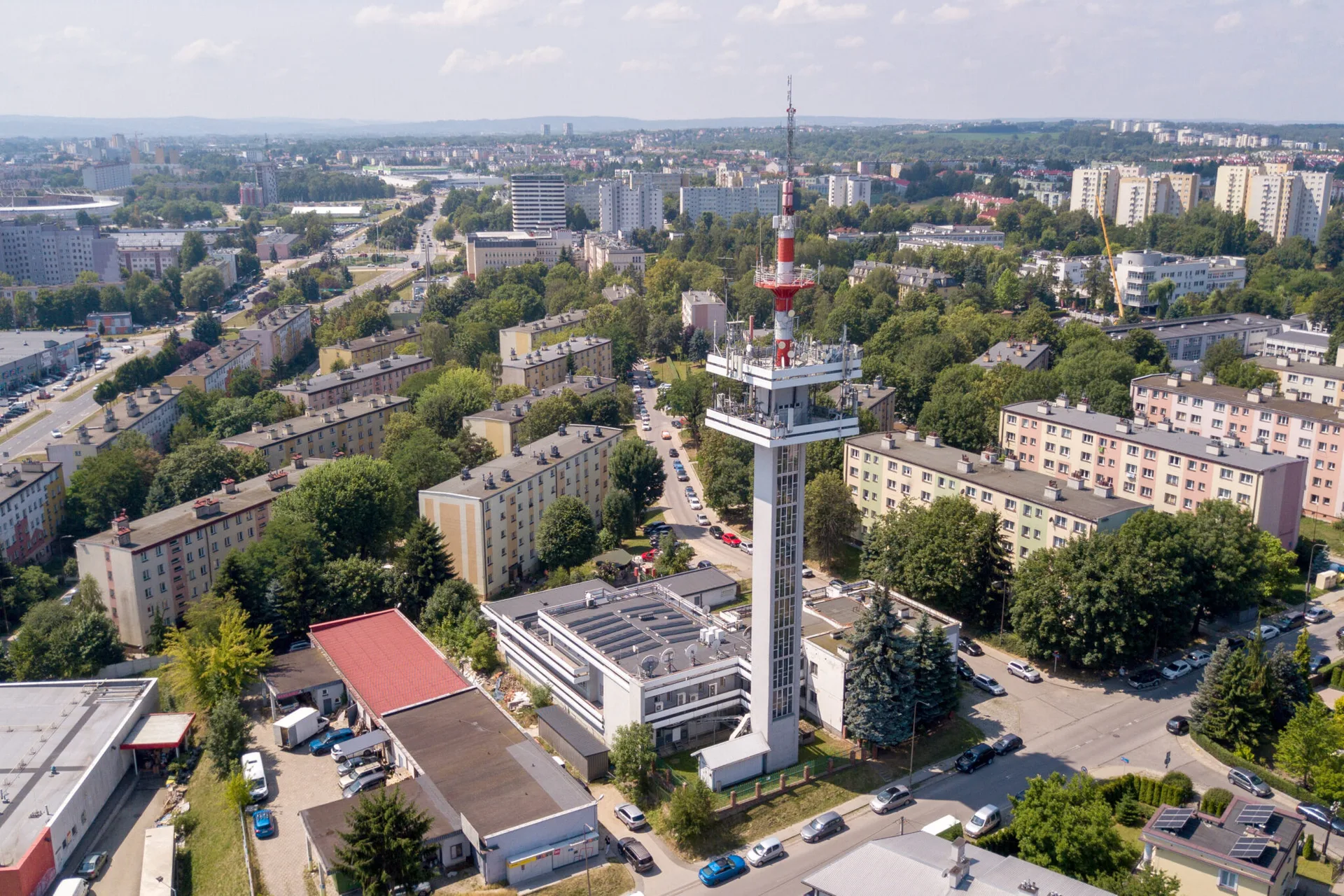 Wieża telewizyjna na Baranówce widok z drona
